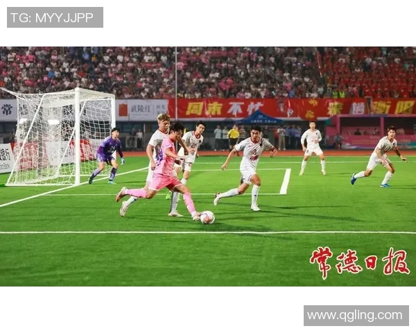 足球明星中文加油图片展现激情与梦想激励年轻球员奋勇争先的力量与信念 足球明星中文加油图片展现激情与梦想激励年轻球员奋勇争先的力量与信念